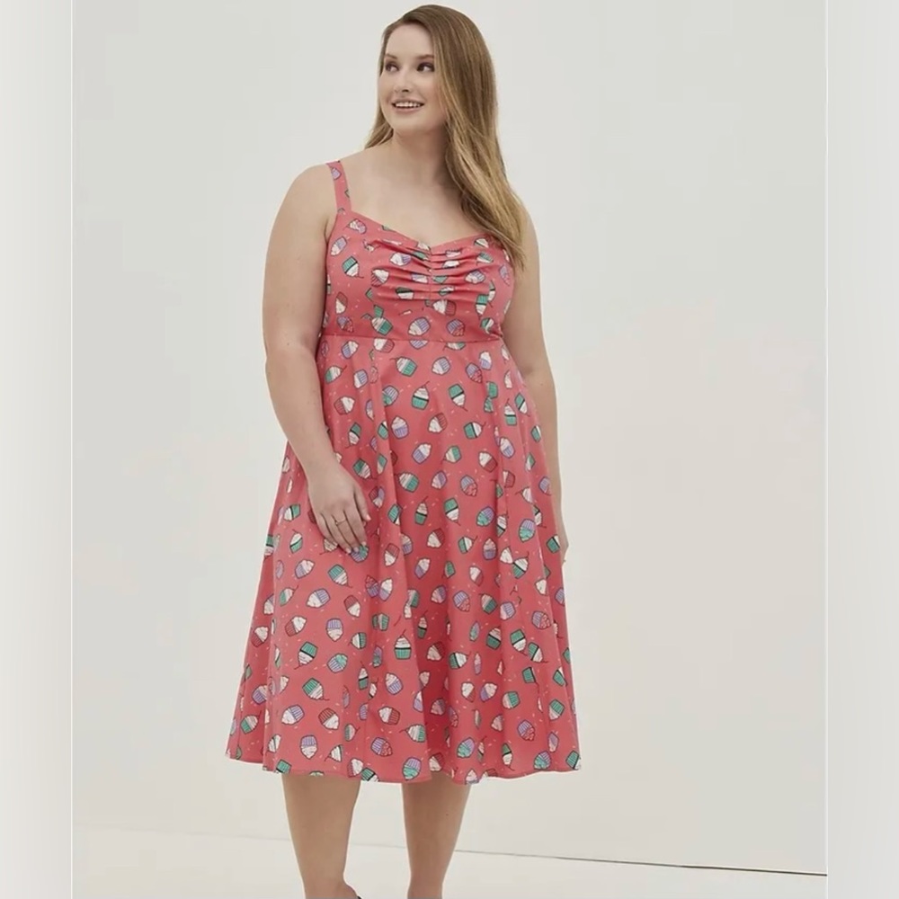 NWT Torrid Sweetheart fit & flare pipkin cupcake dress